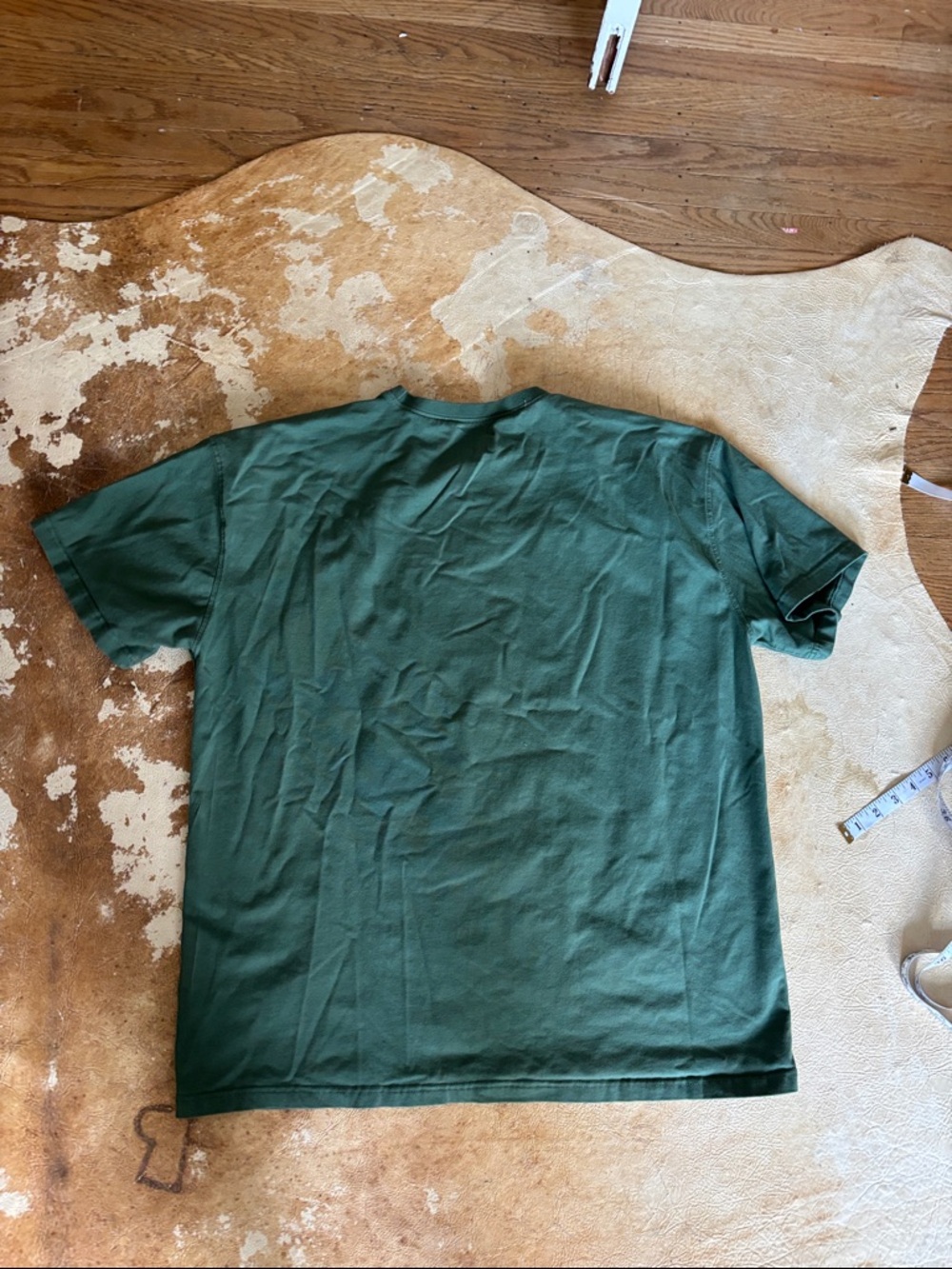 YoungLA Green Tee with Pink Floral & Hummingbird Graphic size XL - Picture 4 of 4